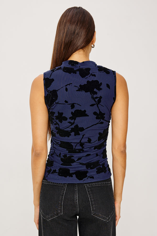 Rails Lauris Top Navy Tossed Roses