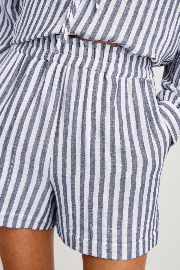 rails Leighton short Admiral Stripe
