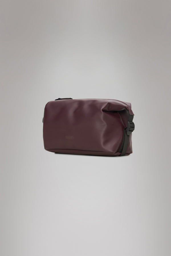 Rains Hilo Wash Bag Depth