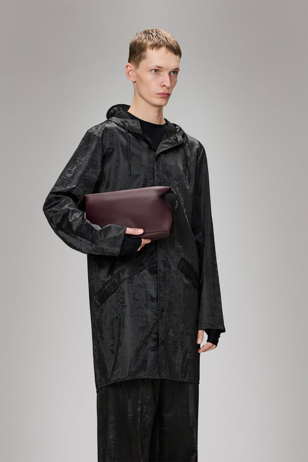 Rains Hilo Wash Bag Depth