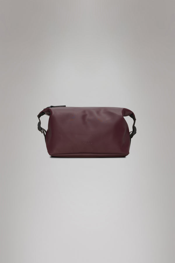 rains Hilo Wash Bag Depth