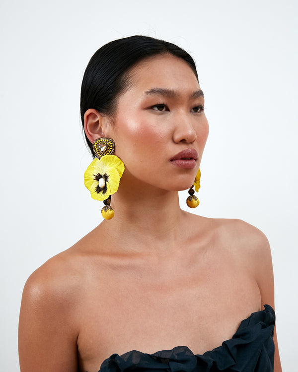 Ranjana Khan Jaune Earrings