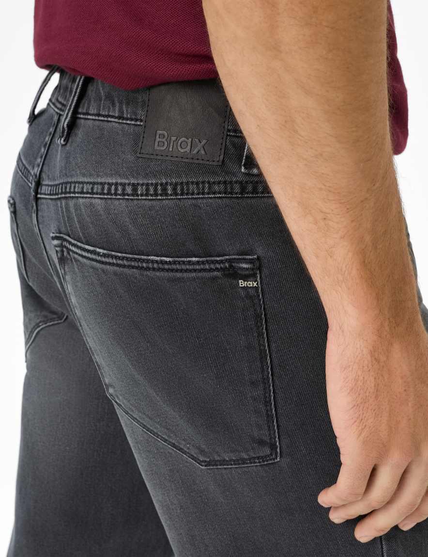 Raphaela By Brax Men's Fashion Jeans Style CURTIS Tapered Fit ➜ At Brax
