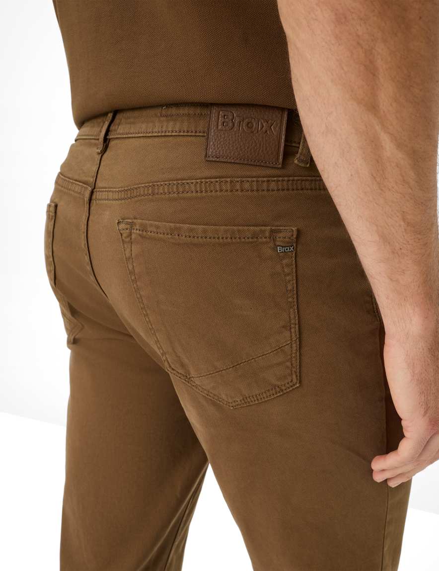 Raphaela By Brax Men's Fashion Pants Style CHUCK Brown Modern Fit ➜ At Brax