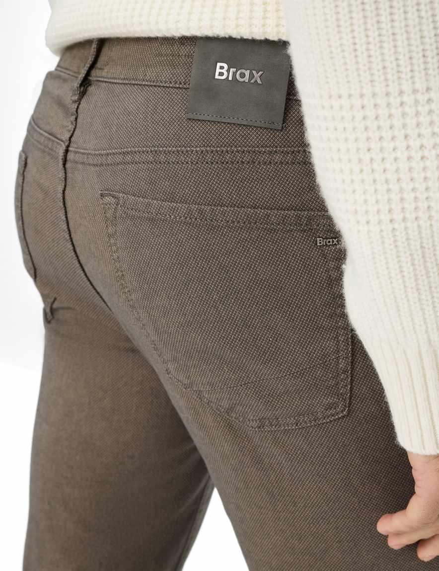 Raphaela By Brax Men's Fashion Pants Style CHUCK Brown Modern Fit ➜ At Brax