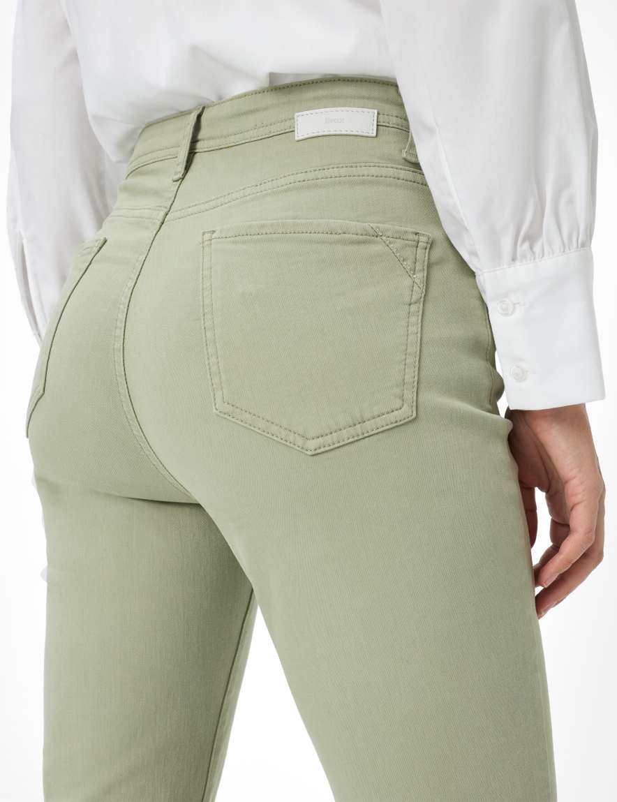 Raphaela By Brax Women's Fashion Jeans Style CAROLA Feminine Fit ➜ At Brax