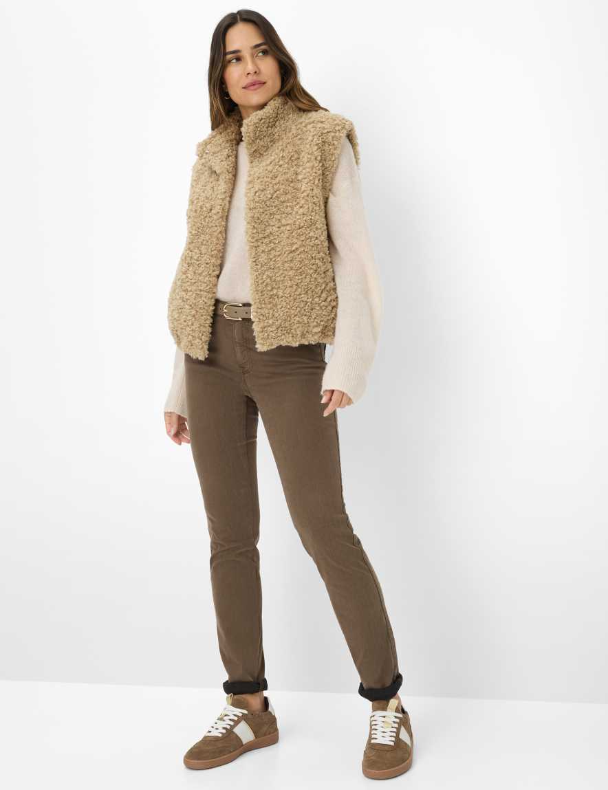 Raphaela By Brax Women's Fashion Jeans Style CAROLA Feminine Fit ➜ At Brax