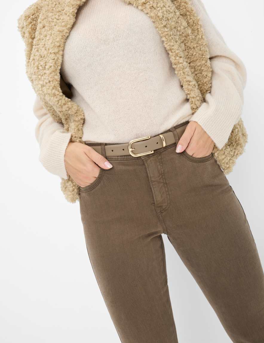 Raphaela By Brax Women's Fashion Jeans Style CAROLA Feminine Fit ➜ At Brax