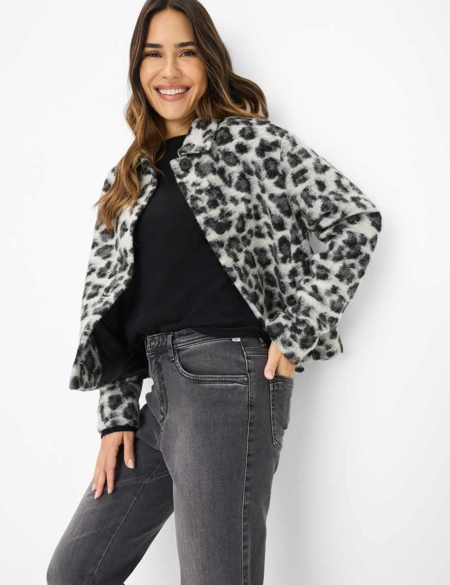 Raphaela By Brax Women's Fashion Jeans Style CAROLA Feminine Fit ➜ At Brax