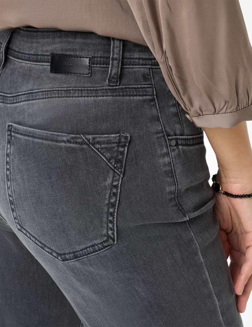 Raphaela By Brax Women's Fashion Jeans Style CAROLA Feminine Fit ➜ At Brax