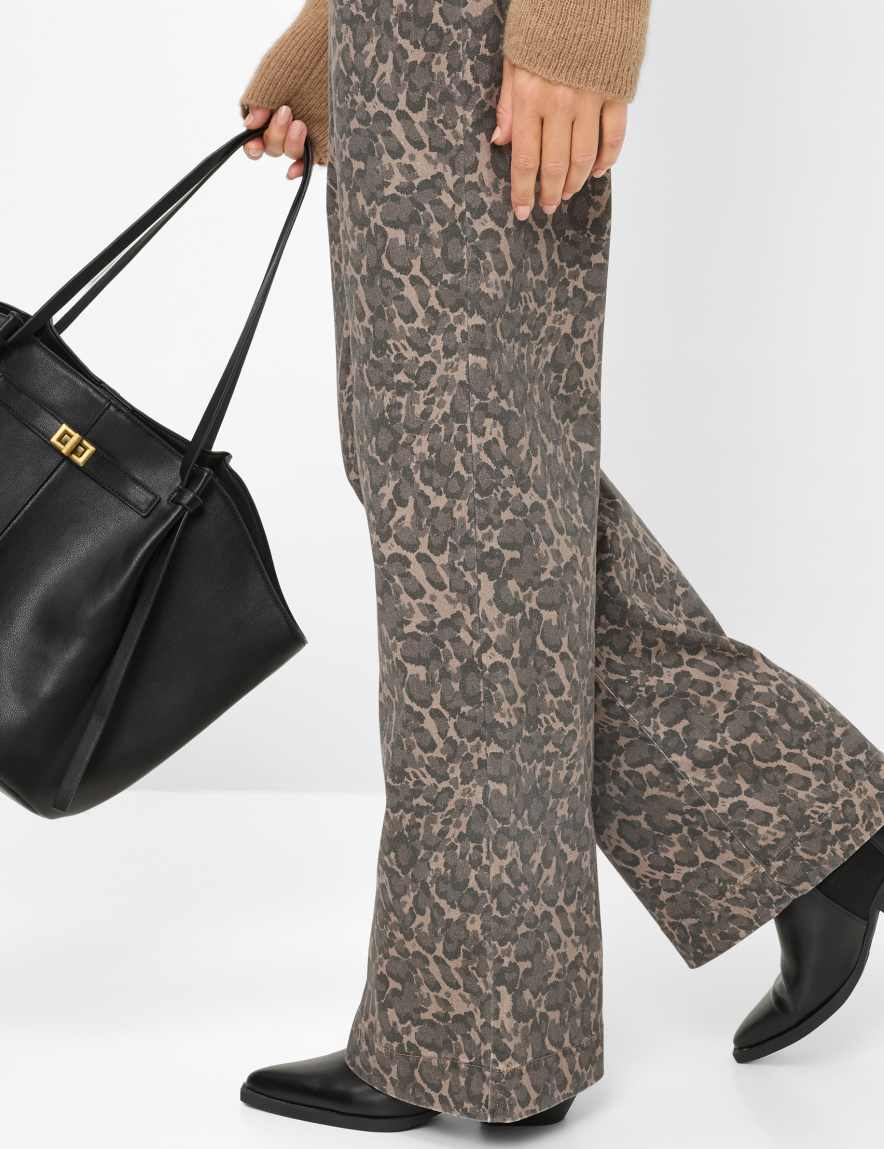 Raphaela By Brax Women's Fashion Jeans Style MAINE Denim Dark Brown Wide Leg