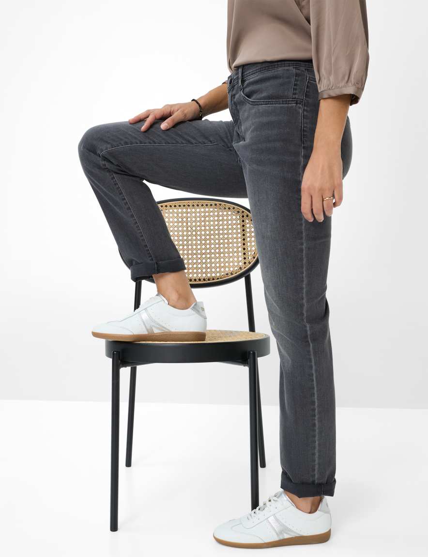 Raphaela By Brax Women's Fashion Jeans Style MARY Regular Fit ➜ At Brax