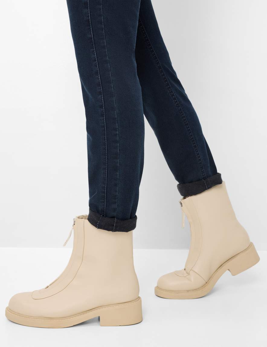 Raphaela By Brax Women's Fashion Jeans Style SHAKIRA Slim Fit ➜ At Brax