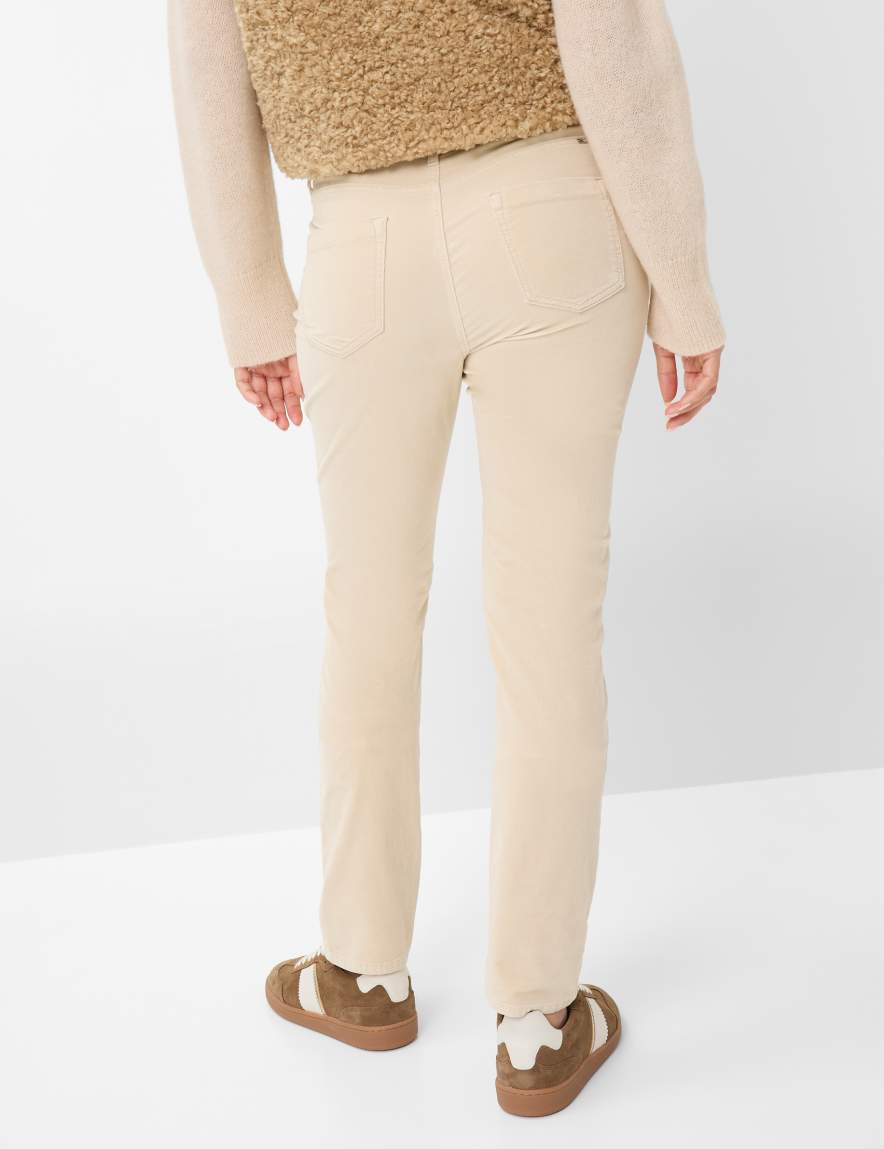 raphaela by brax Women's fashion Pants Style CAROLA Cream White Feminine Fit