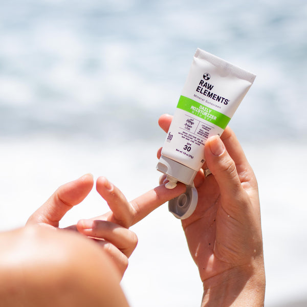 Rave Review DAILY MOISTURIZER BIO-RESIN TUBE SPF 30 - 4 Pack – Raw ElementsUSA