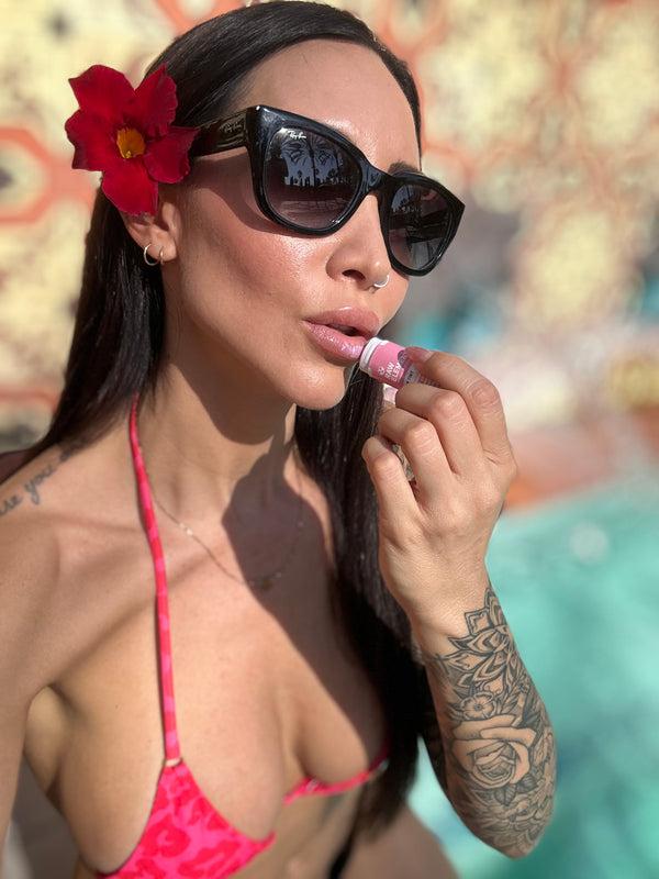 Rave Review SPF 30 TINTED LIP BEACH POUT .15 Oz – Raw ElementsUSA