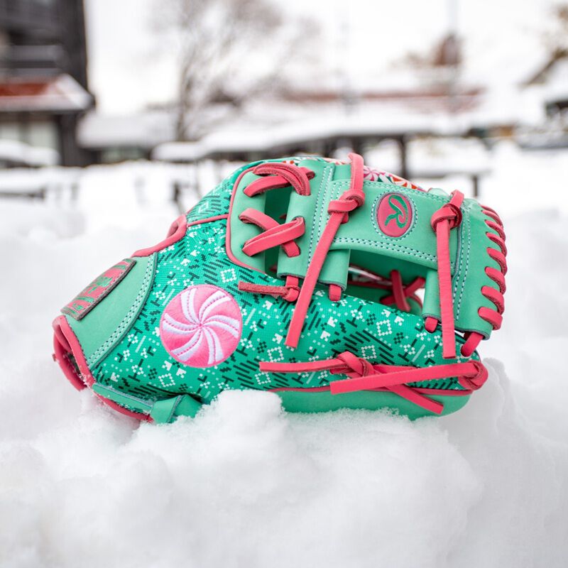 Rawlings Exclusive Heart Of The Hide 11.5-Inch Holiday Glove Right Hand Throw