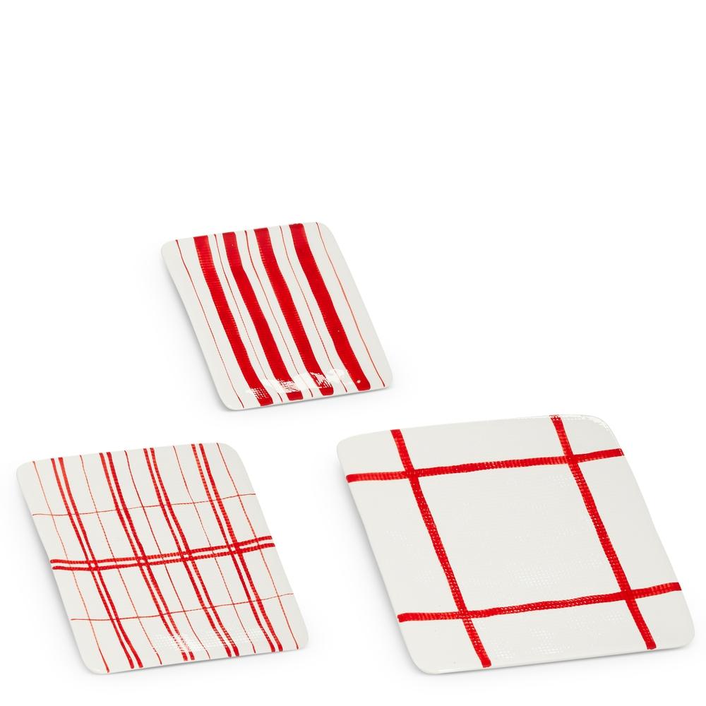 RAZ Imports 12" Red Plaid Plates