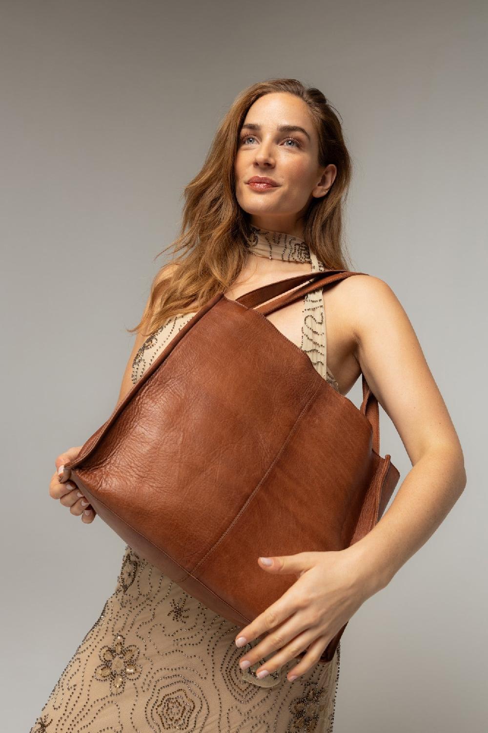 Re Designed Aro Urban - Walnut