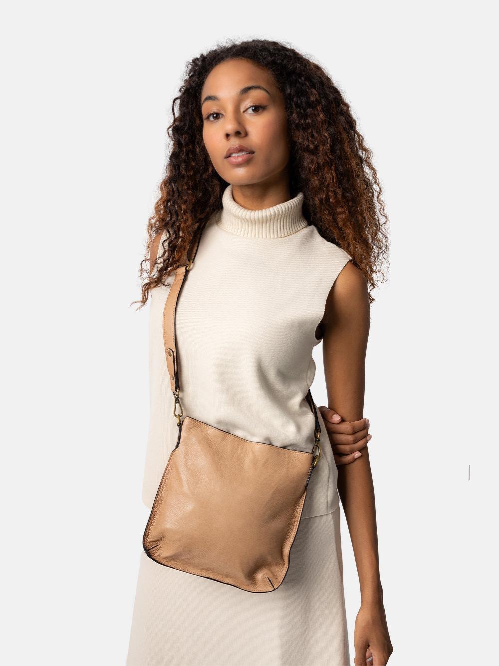 Re Designed Fillis Medium - Taupe