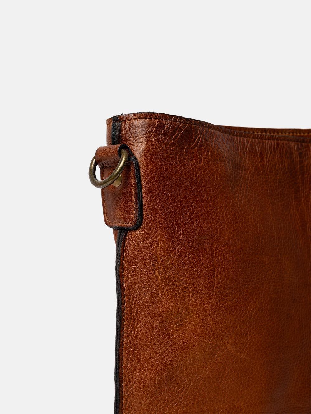 Re Designed Fillis Medium - Walnut/Brass