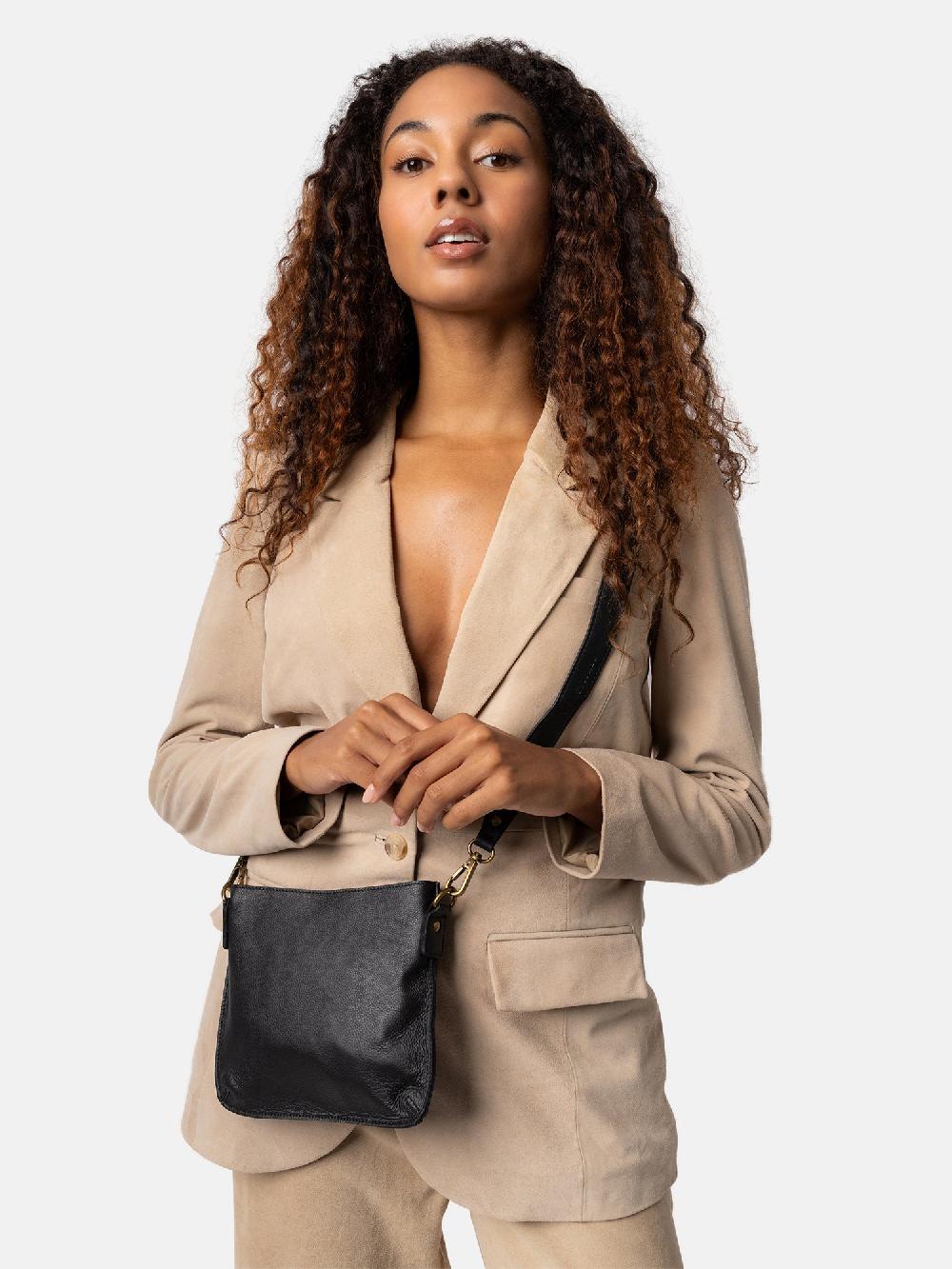 Re Designed Fillis Small - Black/Brass