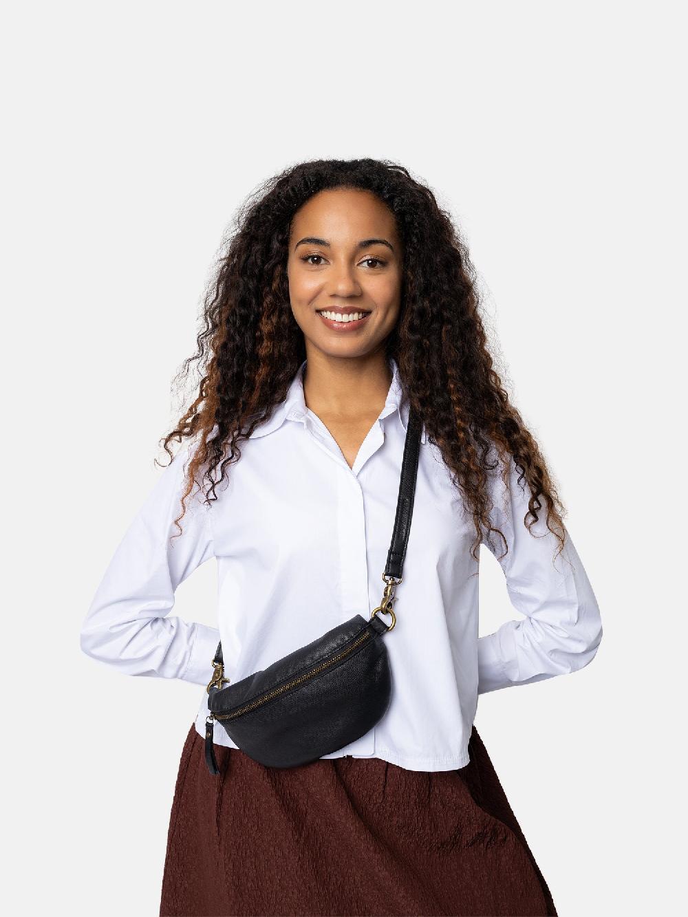 Re Designed Gisela - Black/Brass