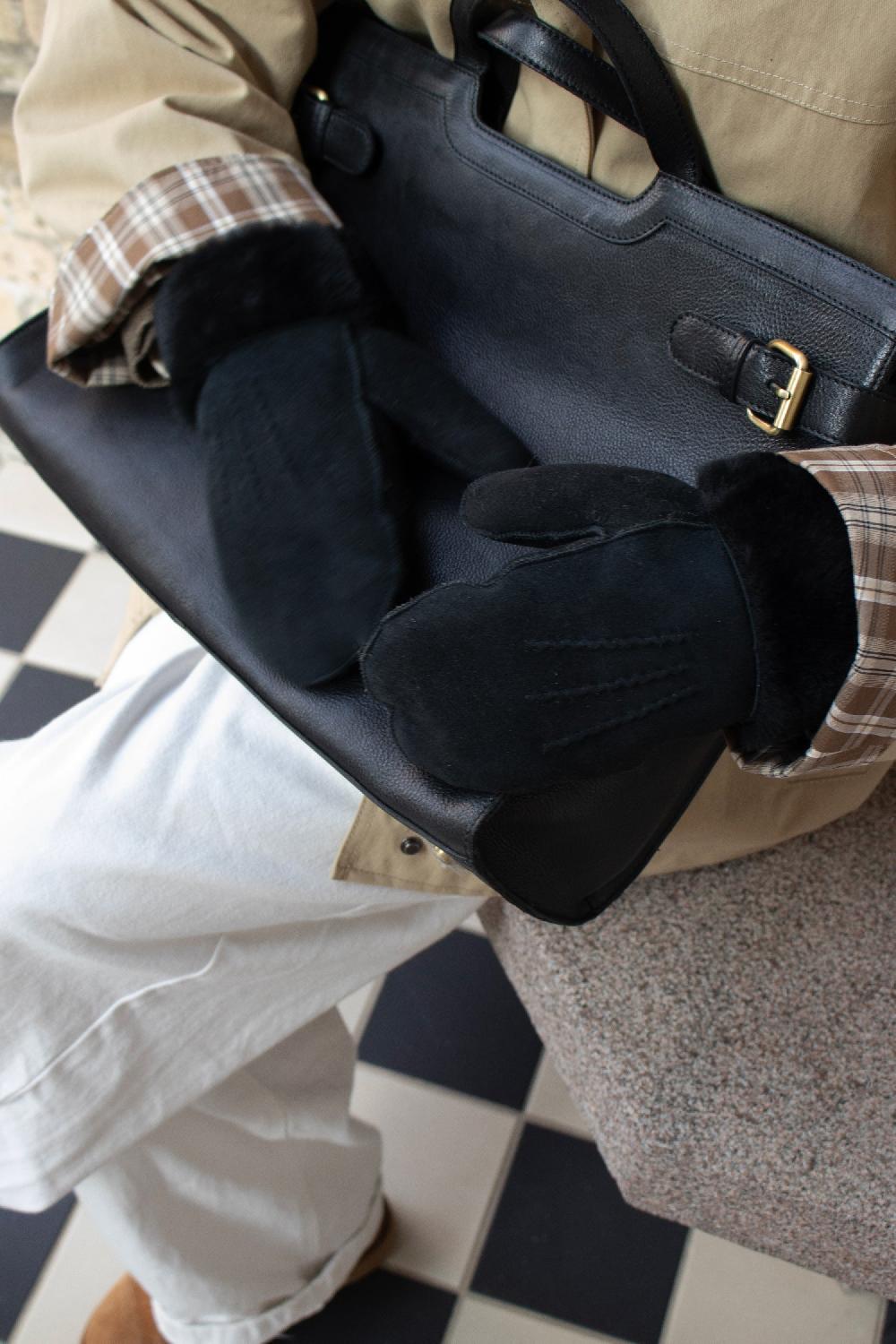 Re Designed Kasa - Black