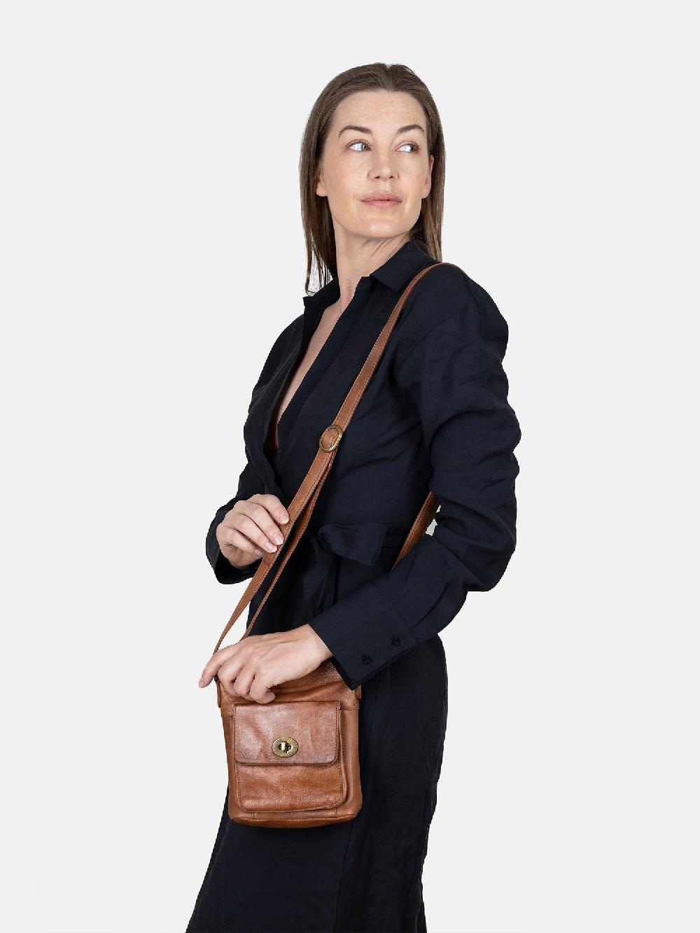 Re Designed Kay Small Urban - Walnut