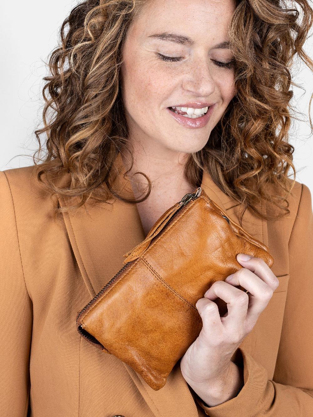 Re Designed Lisa Urban - Burned Tan