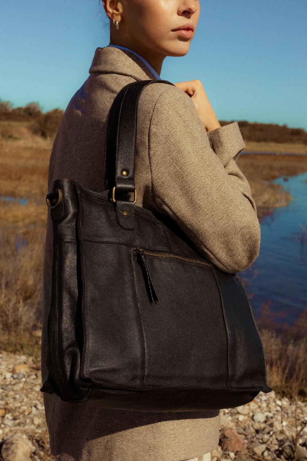 Re Designed Molly Urban - Black