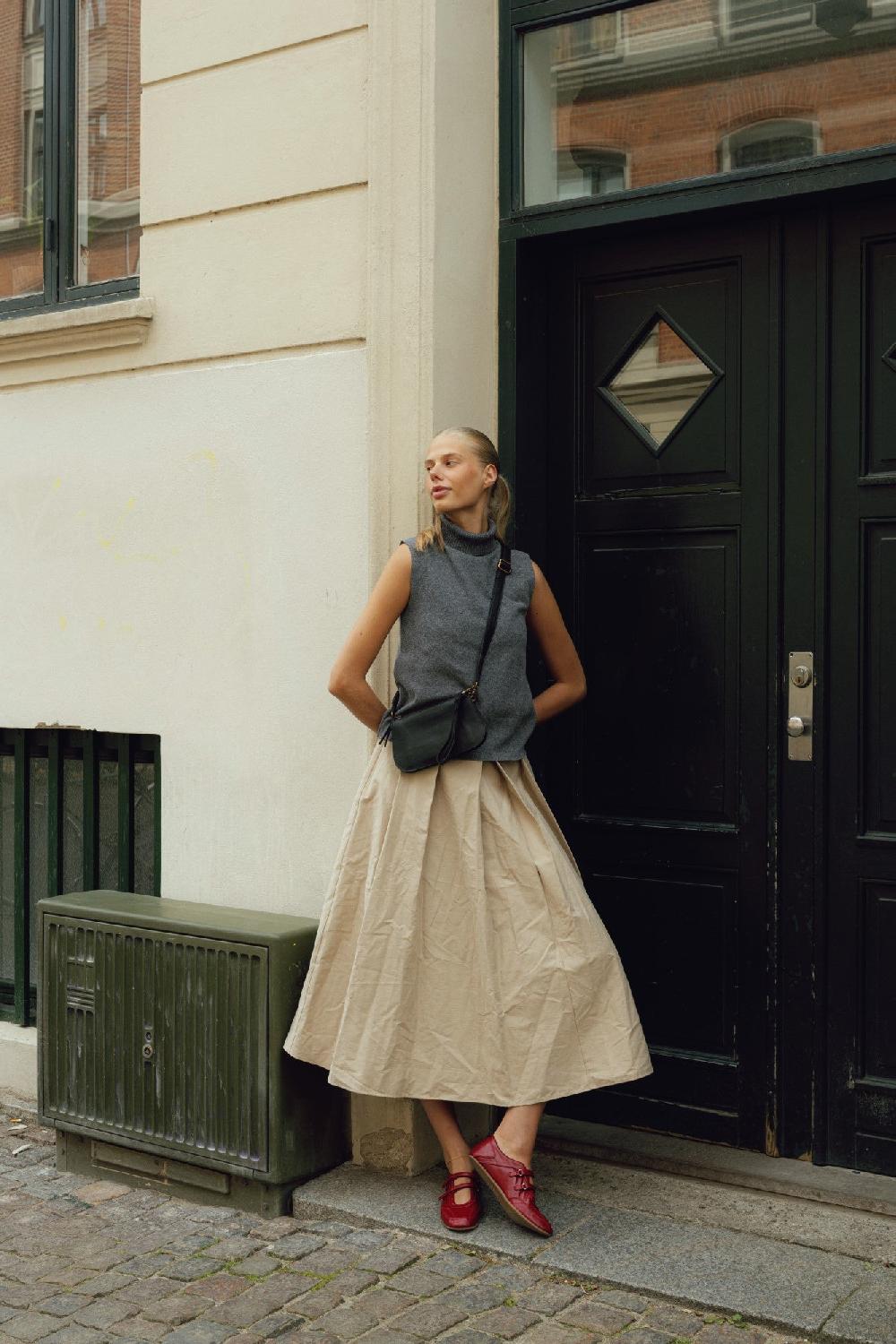 Re Designed Myn Small - Black