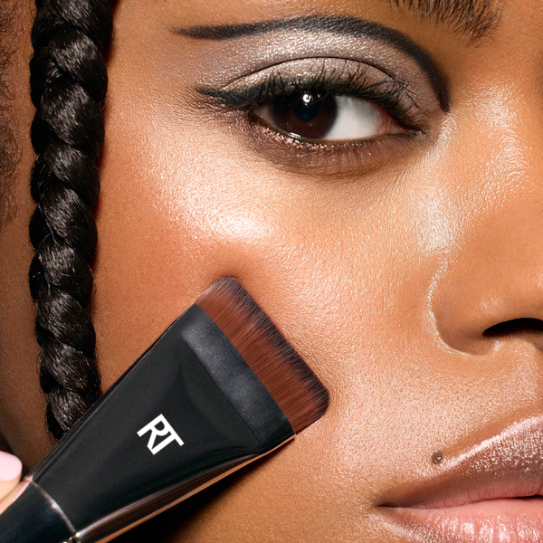 Real Techniques Chrome Era It's Giving Base Brush Set