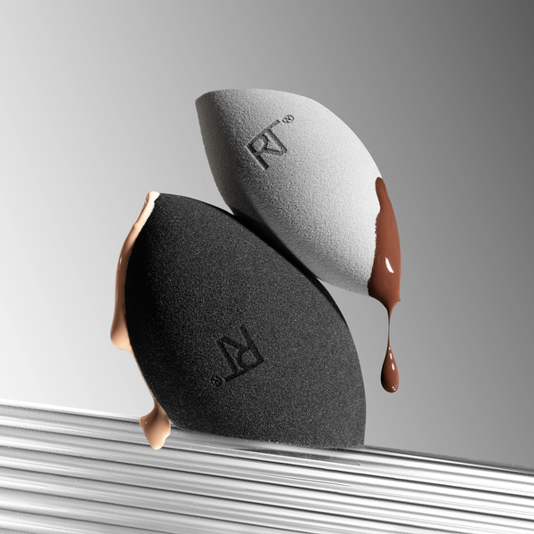 Real Techniques Chrome Era Miracle Complexion + Concealer Sponge Duo