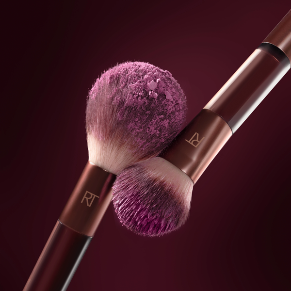 Real Techniques Limited Edition Cherry On Top It's All Blush Brush