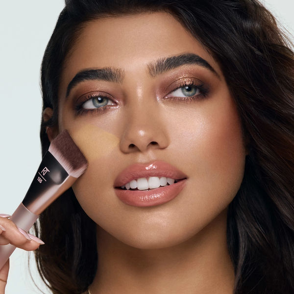 Real Techniques New Nudes 2.0 H-Diamond Blending Brush