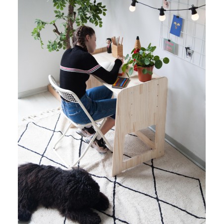 Really Nice Things Escritorio Estilo Montessori