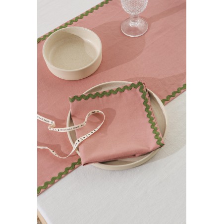 Really Nice Things Set Of 4 Wavy Pink Napkins