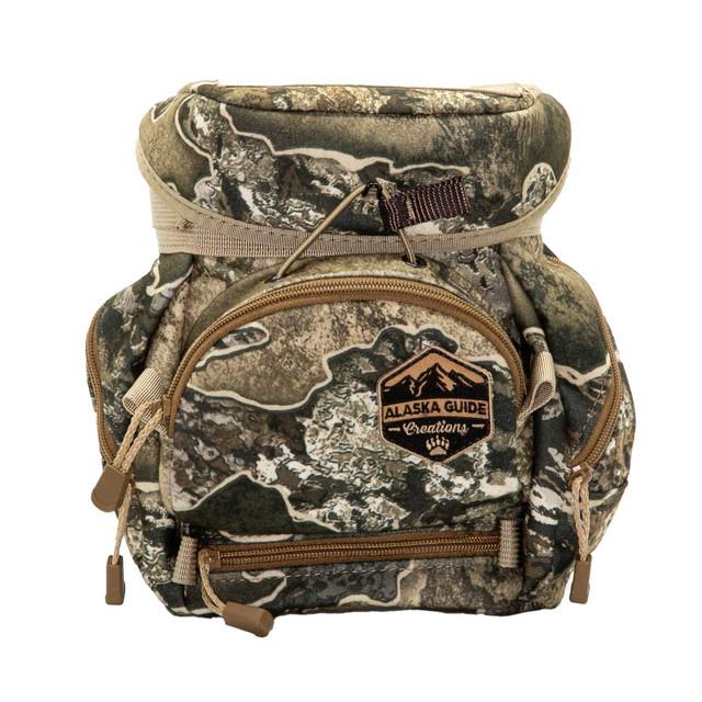 realtree Alaska Guide Creations Kodiak Cub Max Binocular Pack | Realtree Camo