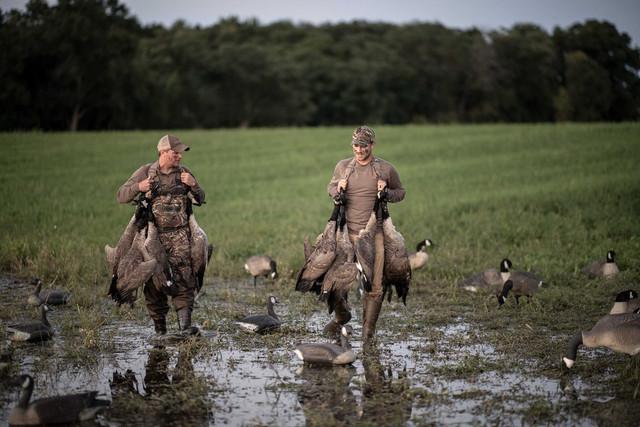 Realtree ALPS OutdoorZ Camo Metal Loop Game Tote | Realtree MAX-7