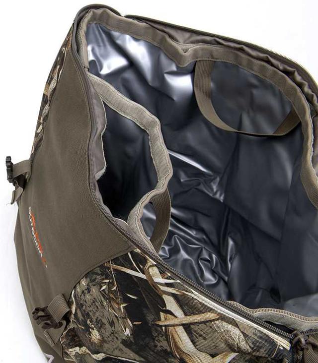 Realtree ALPS OutdoorZ Camo Wader Bag | Realtree MAX-7