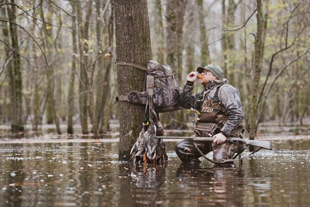 Realtree ALPS OutdoorZ Slip Ring Camo Game Tote | Realtree MAX-7