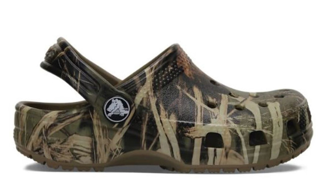 realtree Crocs Kids Classic Camo Clog | Realtree Max-4