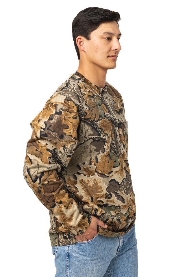 Realtree Men's Long Sleeve Cotton Pocket Hunting Shirt | Realtree Advantage Classic