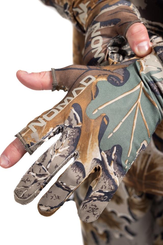 realtree Nomad Men's Fingerless Turkey Hunting Gloves | Realtree Advantage Classic