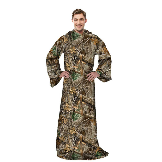 realtree Northwest Camo Silk with Sleeves Multi Adult Silk Touch Comfy Throw | Realtree EDGE