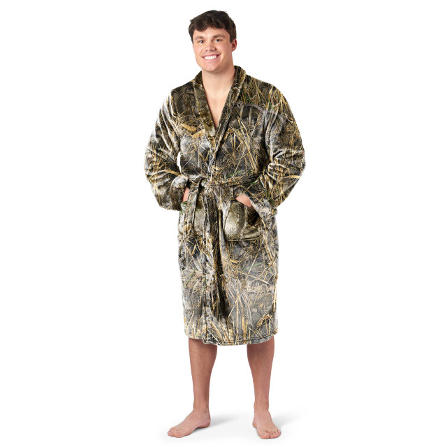 realtree Northwest Men’s Silk Touch Camo Robe | Realtree MAX-7