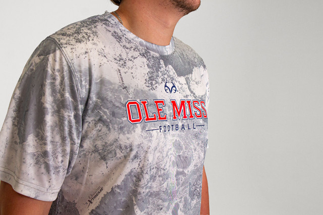 Realtree Ole Miss Rebels Unisex Short Sleeve Shirt | Realtree XTREME Colors