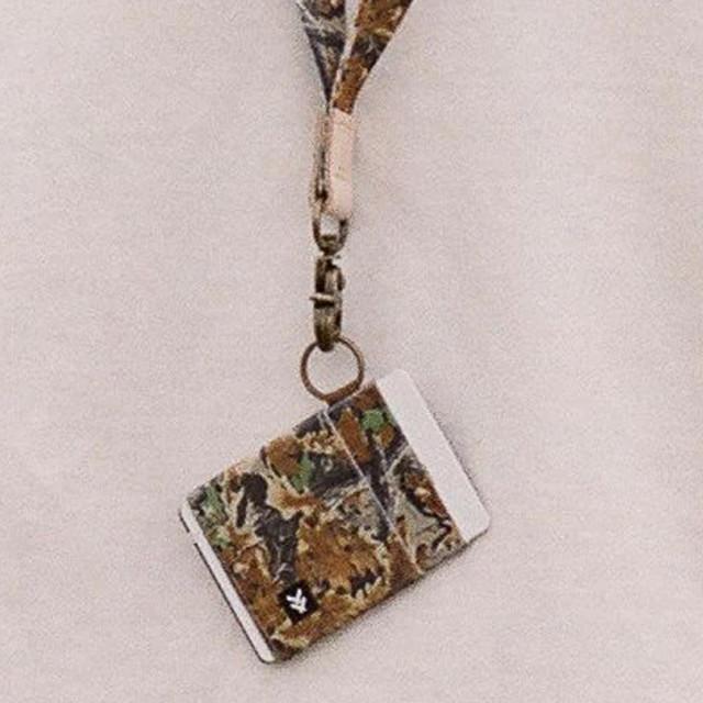 Realtree Thread Camo Elastic Wallet | Realtree Advantage Classic