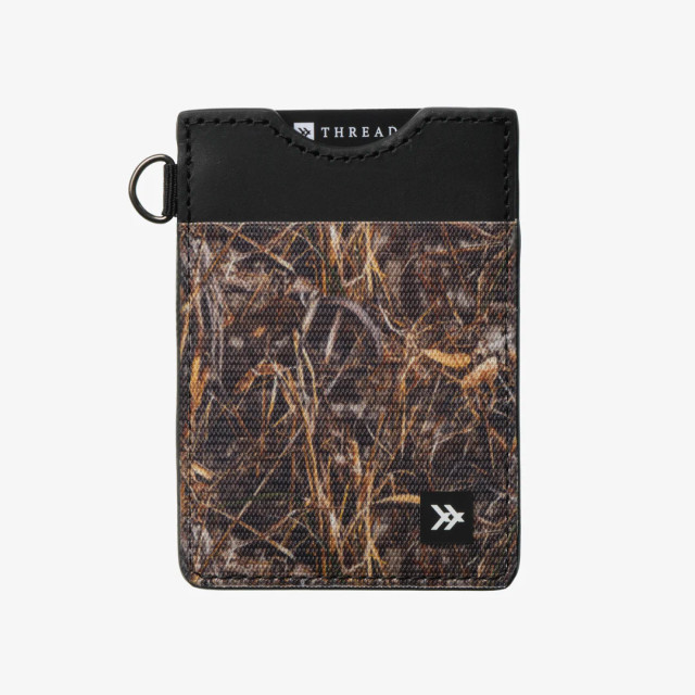 realtree Thread Camo Vertical Wallet | Realtree MAX-7